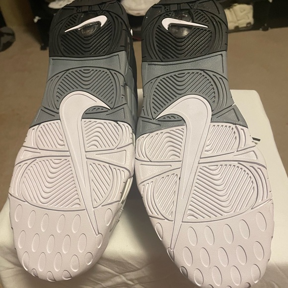 Nike Air More Uptempo Tri-Color black grey white, 921948-002 men’s size 11 - Picture 7 of 8